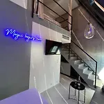 Neon 3*