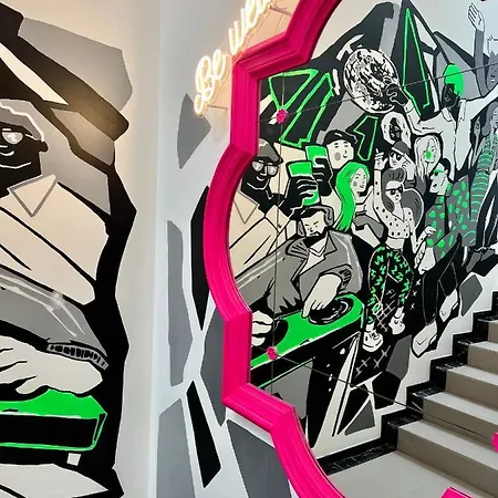 Neon Aparthotel