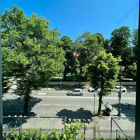 Neon 아파트호텔 3*