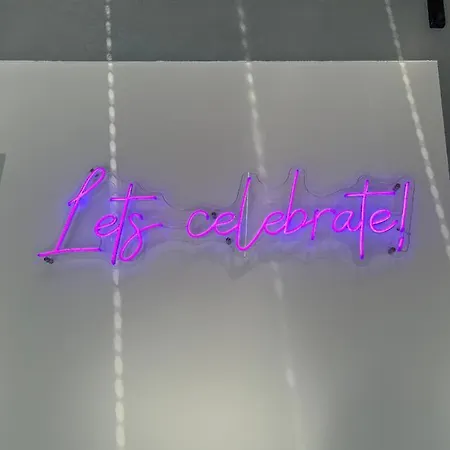 Neon