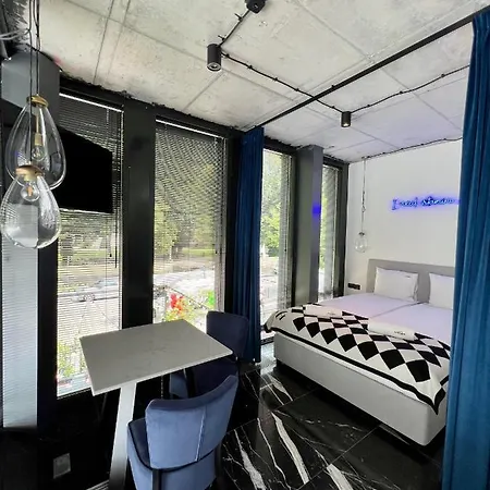 Neon Hotel apartamentowy Sopot