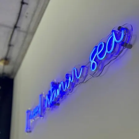 Neon