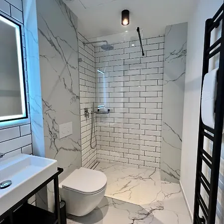 Neon 아파트호텔 3*