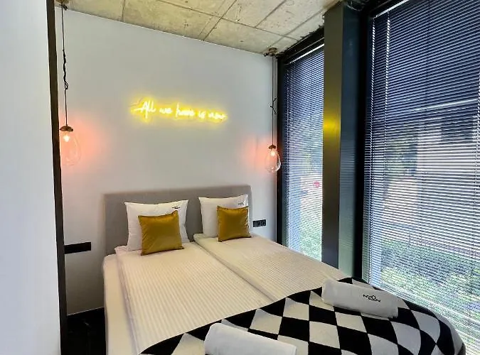 Neon 아파트호텔