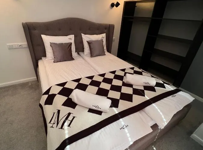 Neon شقة فندقية 3*