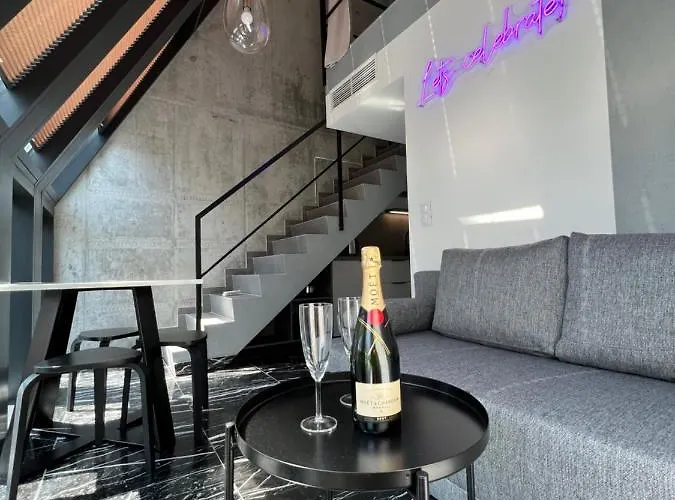 Neon شقة فندقية سوبوت